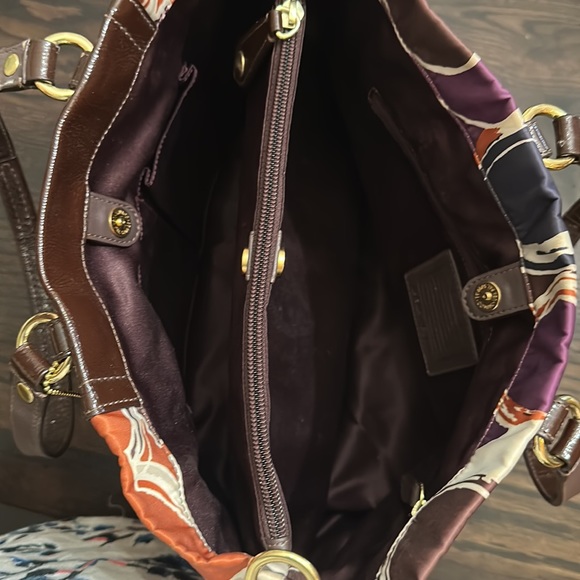 Coach signature shoulder bag - Picture 9 of 15